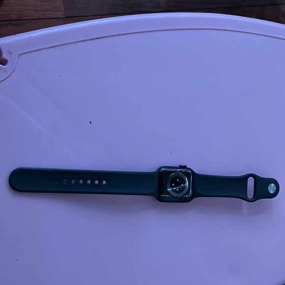 Apple Watch series 6 - Picture 2 of 3